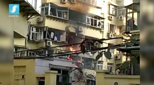 重庆八楼爆料事件视频播放,视频揭露惊人真相